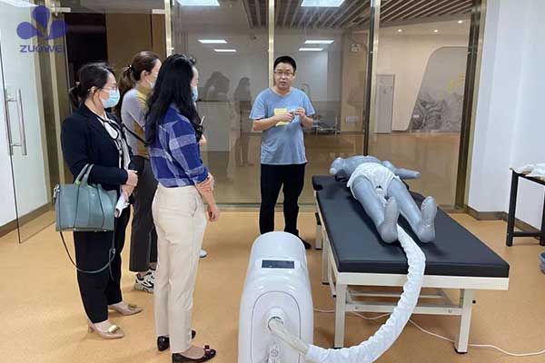深圳作为科技有限公司领导受邀赴柳州考察交流