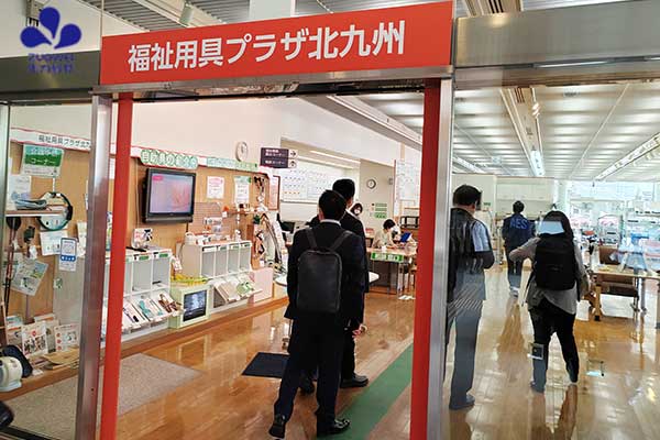 作为科技受国家发改委邀请赴日本参加中日银发经济企业座谈会