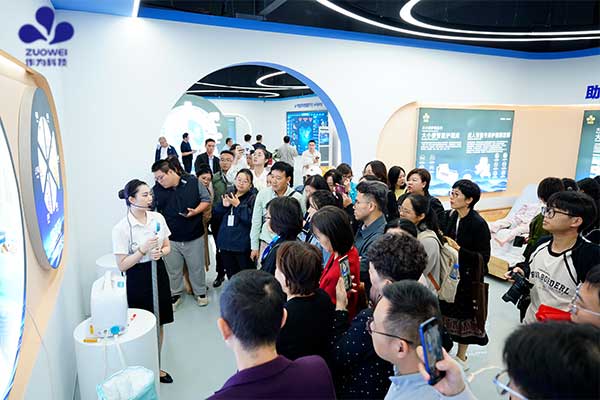 浙江省家政服务业高级经营管理者代表团莅临作为科技，共探AI赋能养老服务新路径