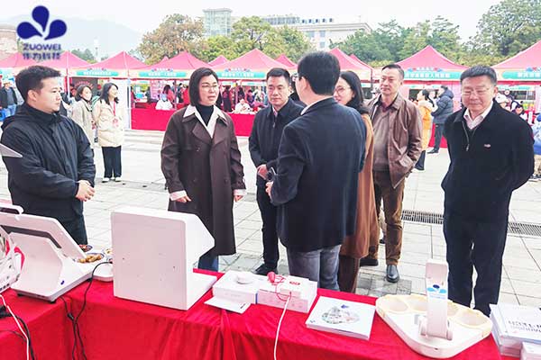 肇庆市副市长邹莹肯定作为科技，以智能护理机器人破解养老护理痛点